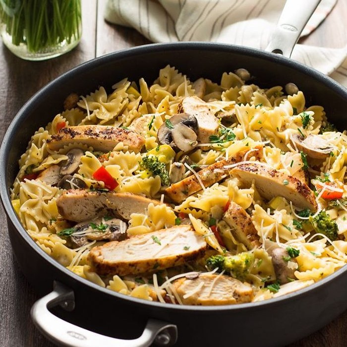 Poulet Alfredo Primavera: Um Prato Italiano Clássico e Reconfortante
