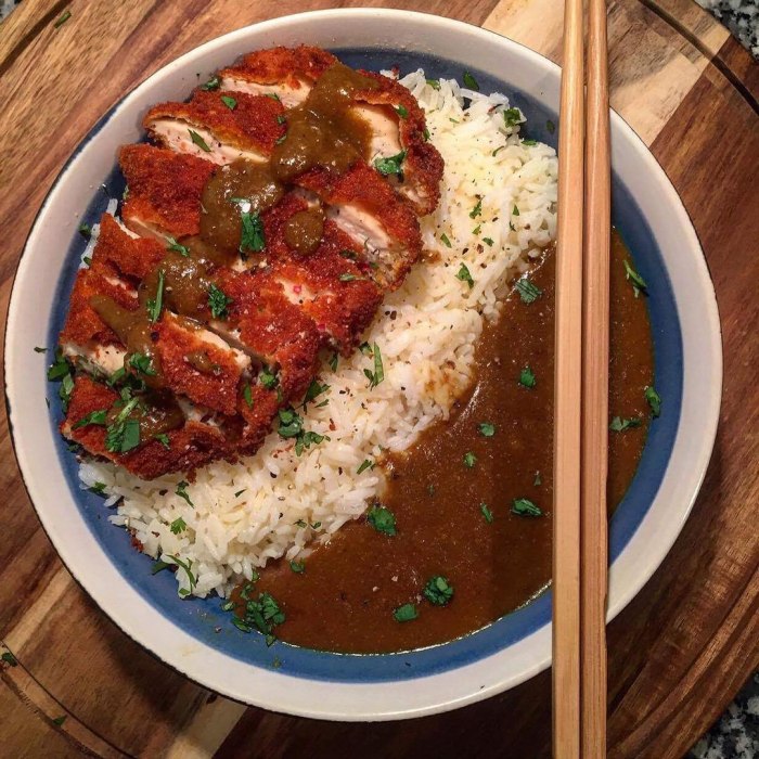 Poulet Katsu Curry: uma combinação incrível entre japonesa e indiana!