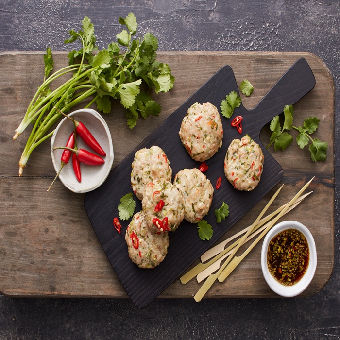 Gâteaux de poulet thaï sauce chili douce