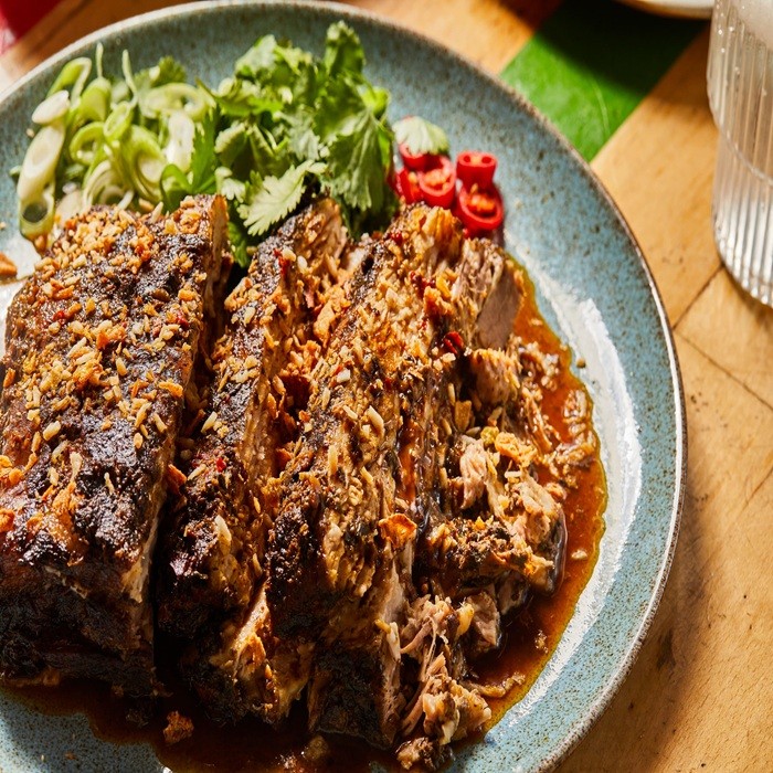 Ventre de porc cubain aux épices Wadadli, cuit lentement