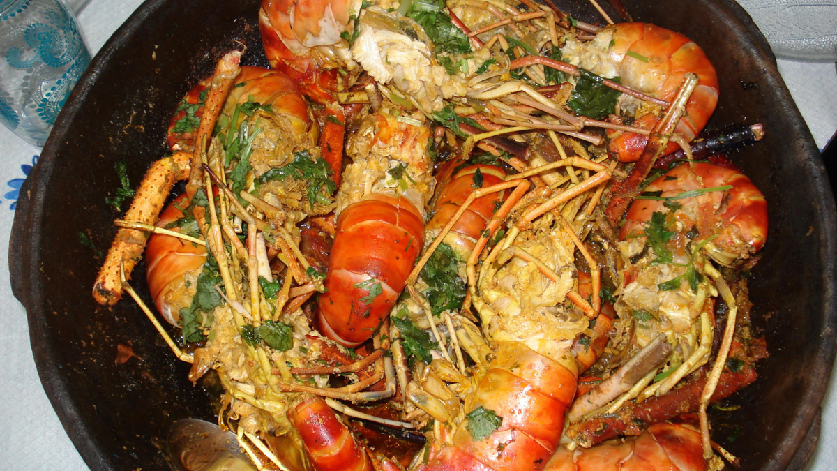 Herb-Braised Lobster in Dutch Oven